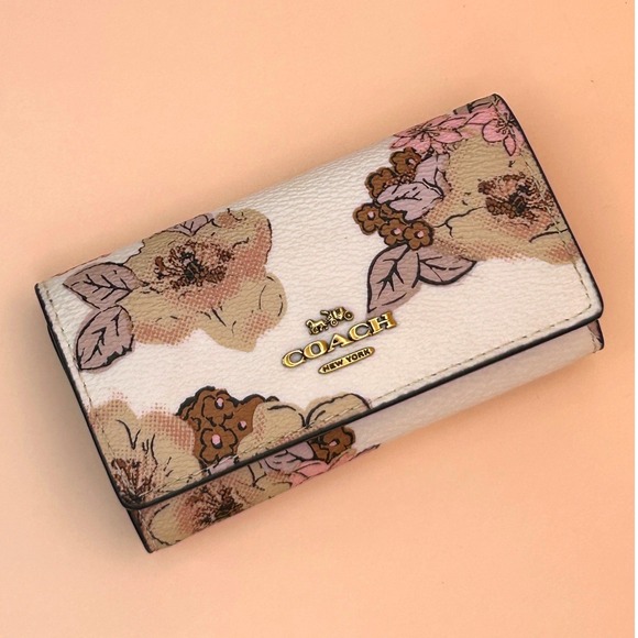 Coach Accessories - Coach Floral Print 6 Ring Key Case B4/Chalk Crossgrain Leather